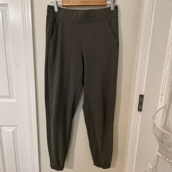 Athleta Brooklyn Jogger - Picture 3 of 8